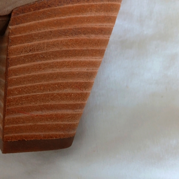 Paul Greene Women's Beige Peep-Toe Heels.5.5M - Picture 7 of 9